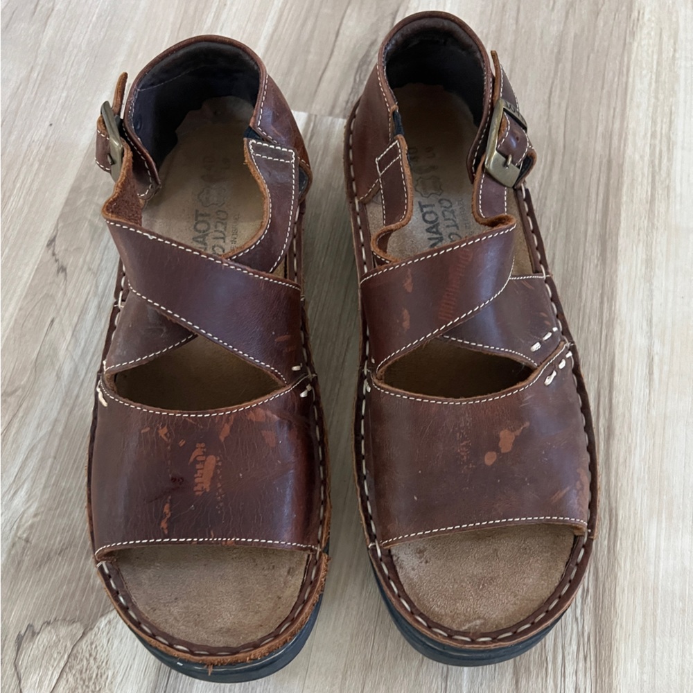 Naot Brown Leather Open-Toe Cross-Strap Sandals